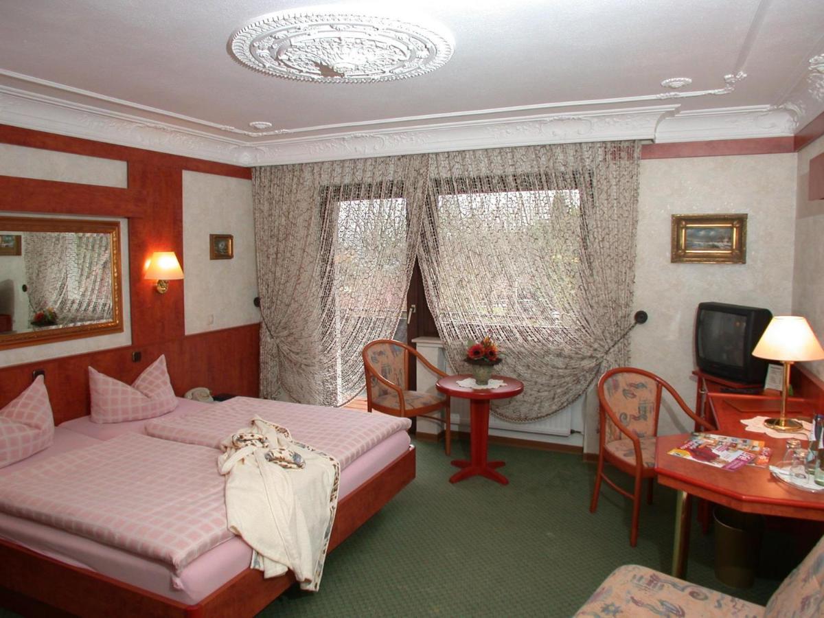 Hotel Kempenhof Lügde Eksteriør billede